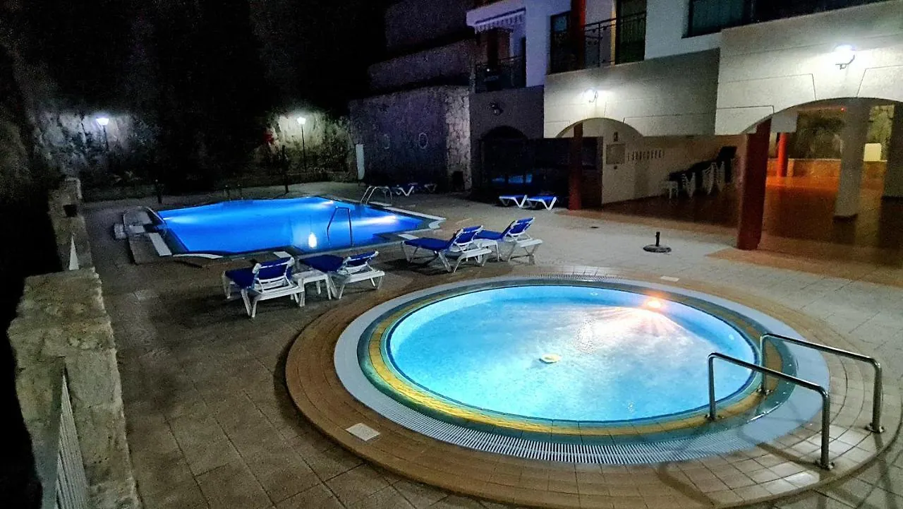 Deluxe 3 Rooms74M2,2Air Condit 2Tv Seaview On Amadores,2 Heatpools, Parking, 600 Mb,Dishwasher,2Lift,,3 Beaches Playa Del Cura  0*, Playa Del Cura (Gran Canaria)